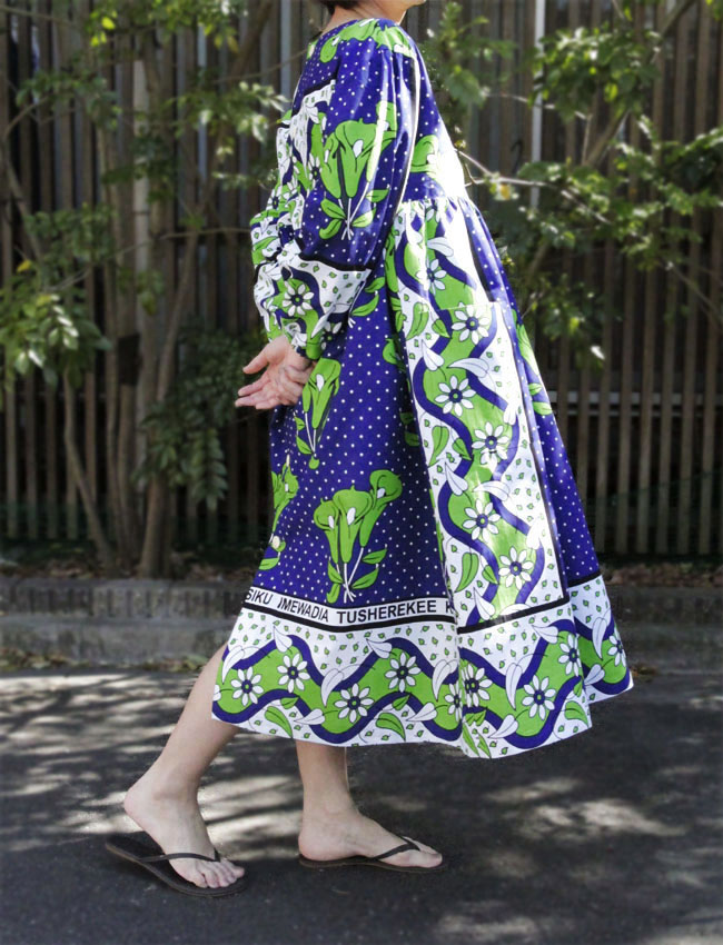 アフリカ布のワンピース