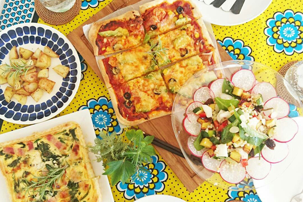 カンガ 使い方｜テーブルクロス